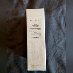 SkinRevitalizingEssence™